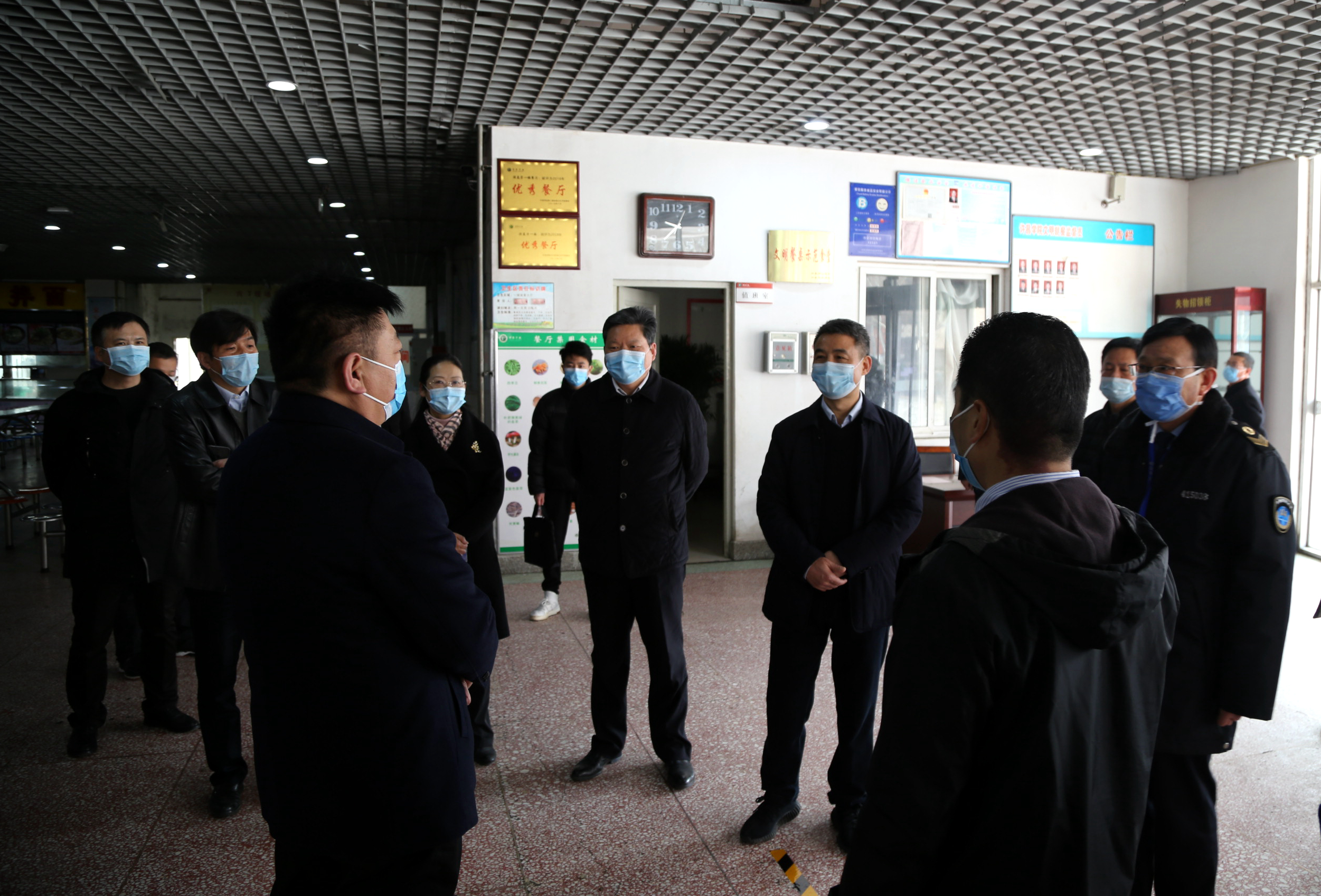 许昌市东城区管委会到我校检查指导疫情防控工作