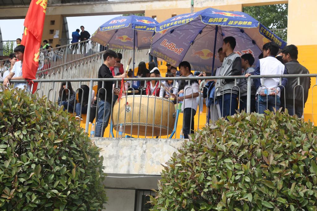 6.商学院解冰和他的大鼓